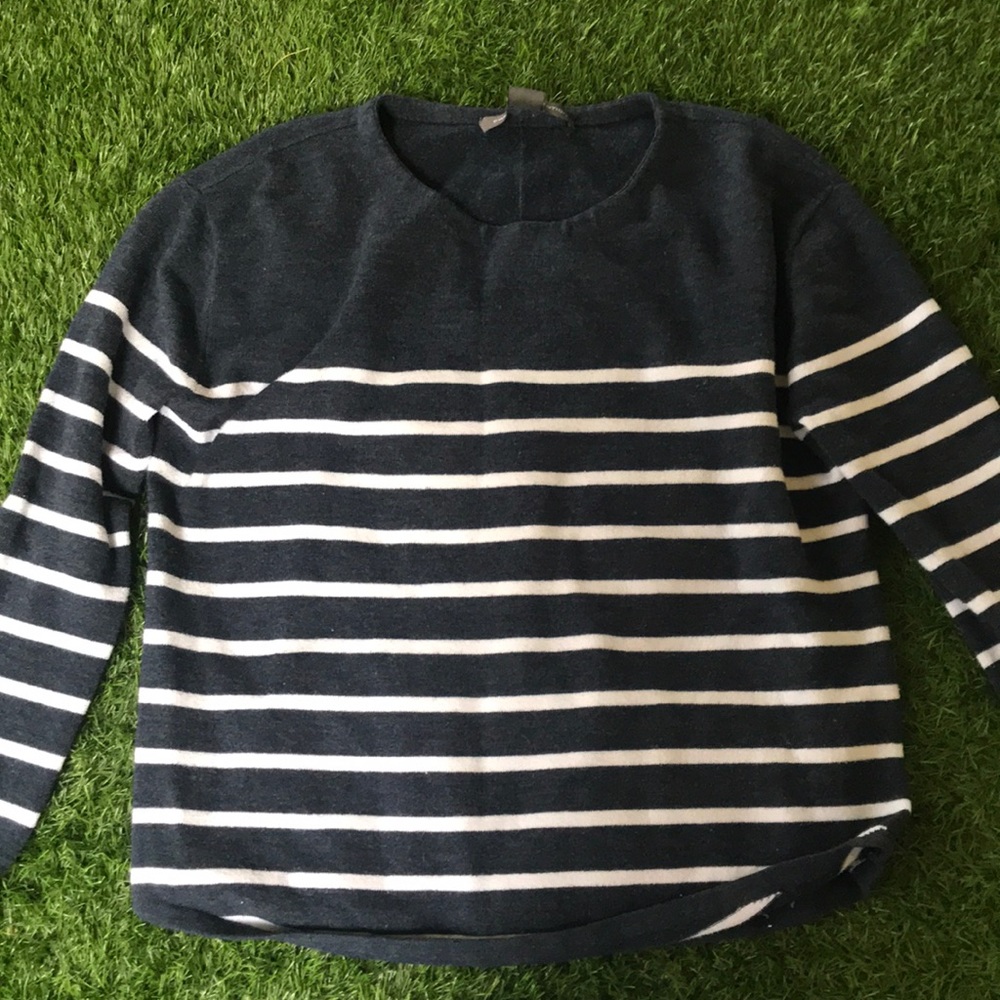 Oversized Sweater size small